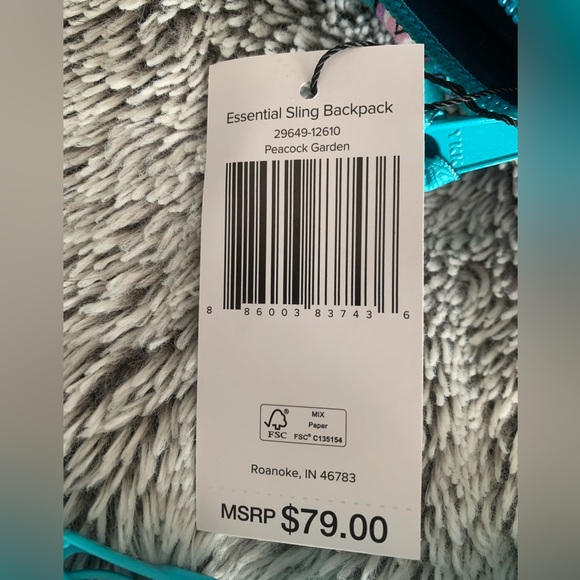 Vera Bradley crossbody - Picture 2 of 7